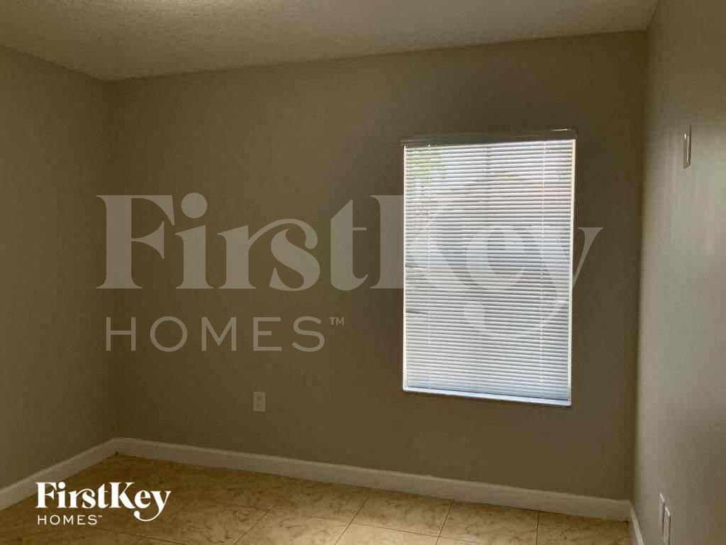 Building Photo - 12964 NW 8th Ln