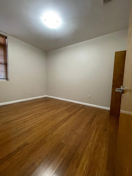 50 Oak St 104 - 30 Oak St