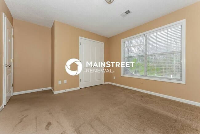 Building Photo - 4 Bedroom Pet-Friendly Home in Ellenwood, GA with Main Street Renewal