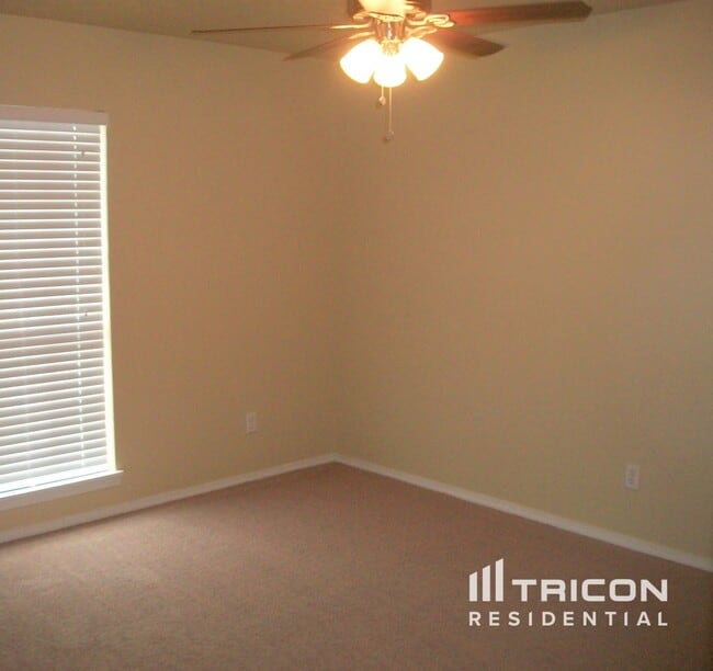 Building Photo - 3316 Forest Creek Dr