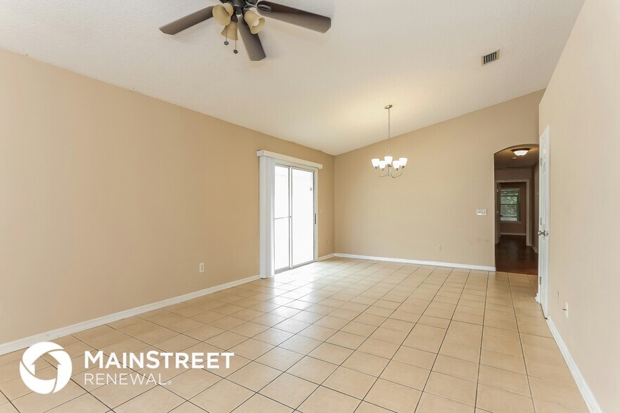 Building Photo - 5054 Knightsbridge Cir N