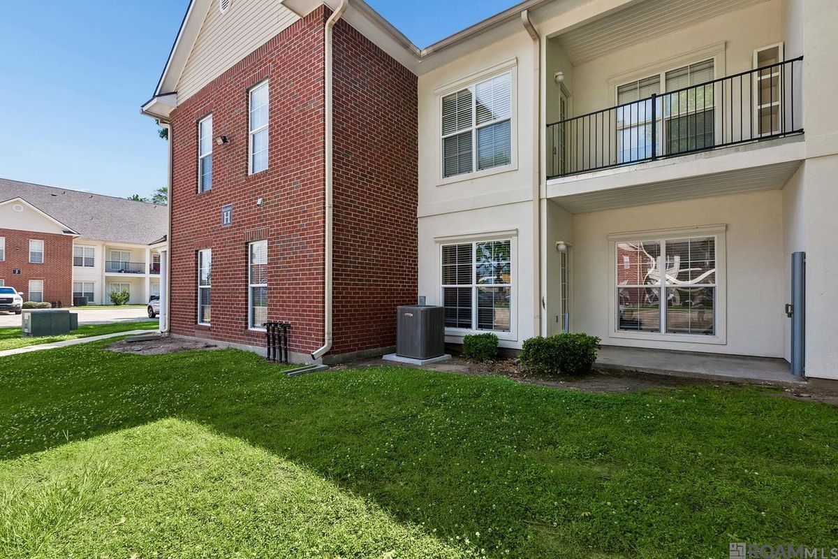 Building Photo - 1741 Brightside Dr