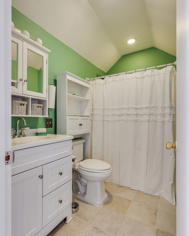 Upstairs shower/shared bathroom - 21392 Lakeshore Dr