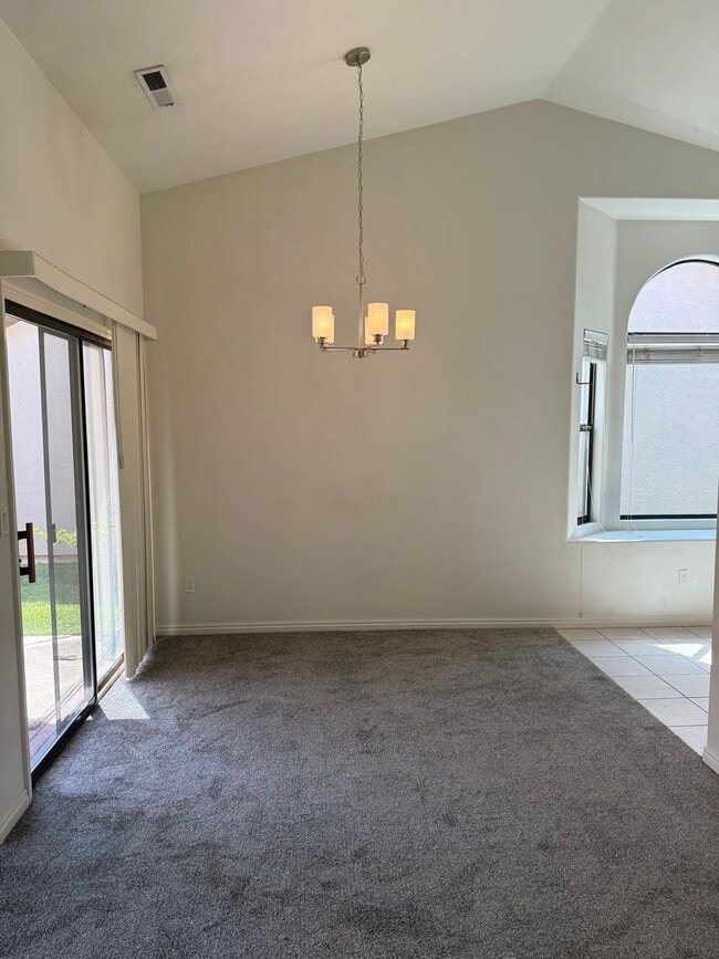 Building Photo - Single-Level Home in St. George with Community Pool, Gym, and More!