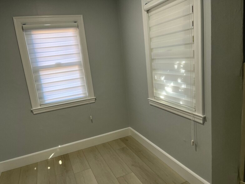 Building Photo - 2300 Pacheco St