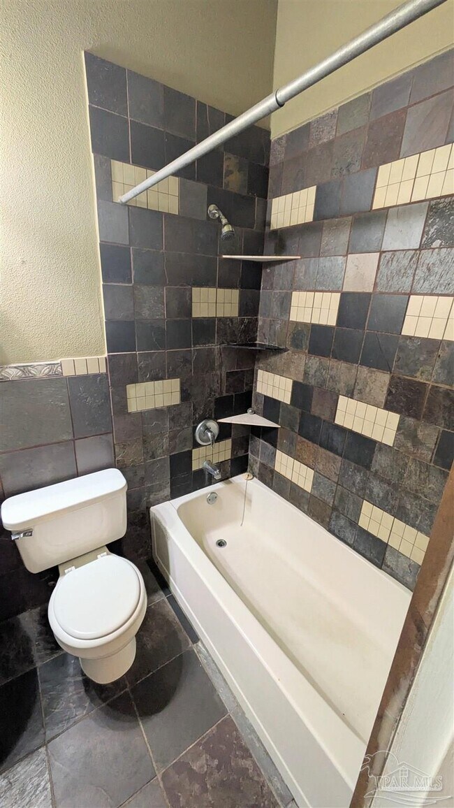 Building Photo - 1014 W Gregory St