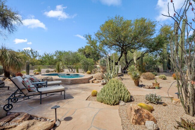 Building Photo - 7466 E High Point Dr