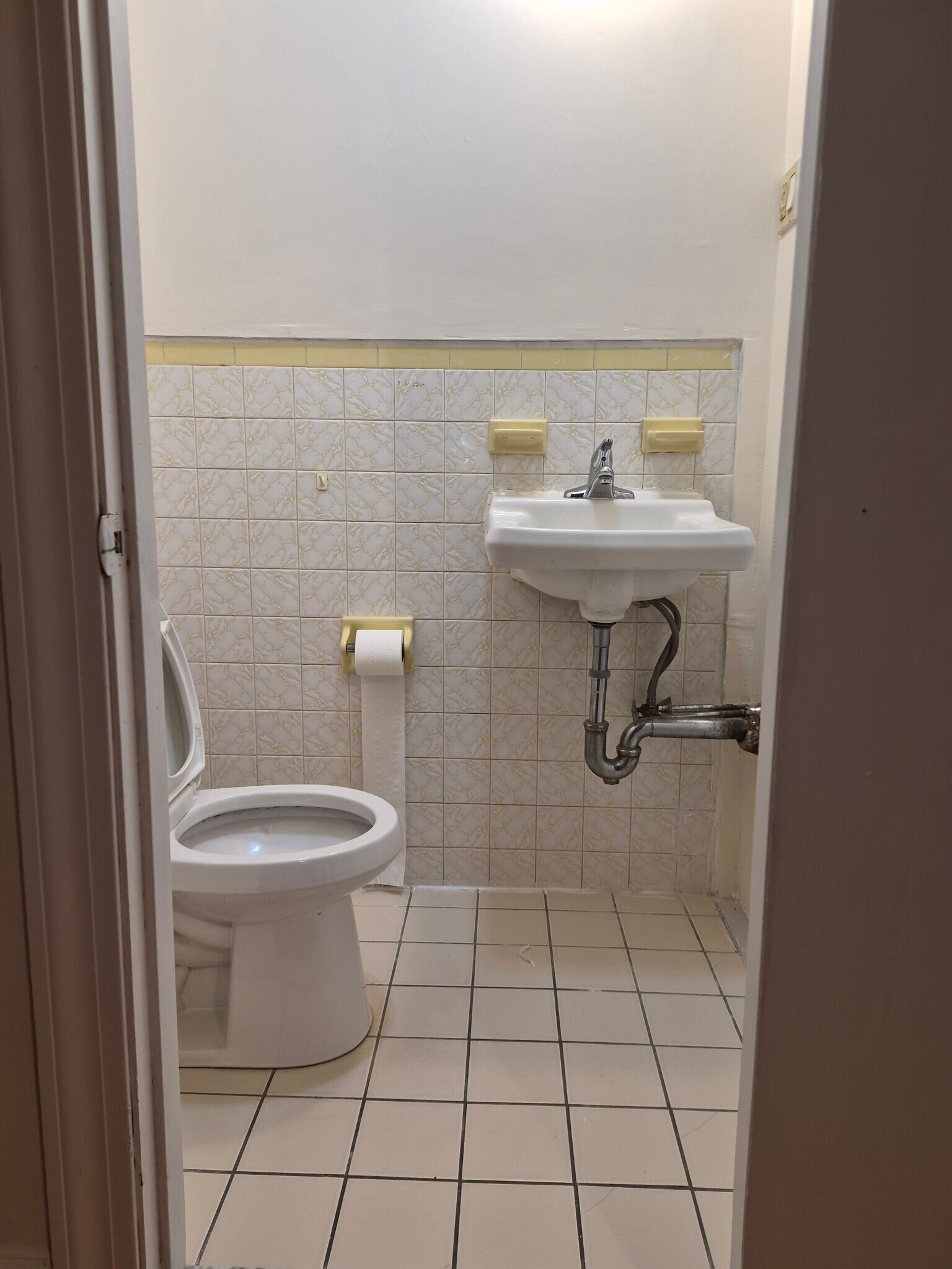 Building Photo - 801 Boston Rd