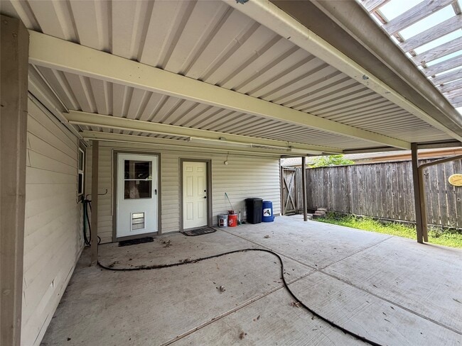 Building Photo - 1807 Firwood Dr