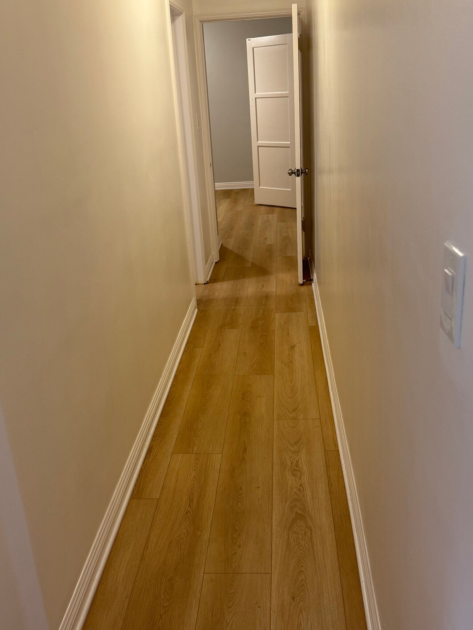 Hallway - 846 N Sweetzer Ave