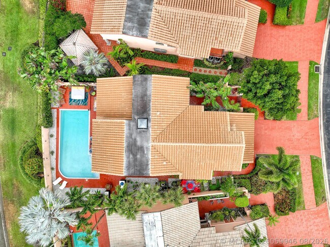 Building Photo - 6532 Via Rosa