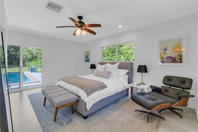 Building Photo - 7465 SW 135th St