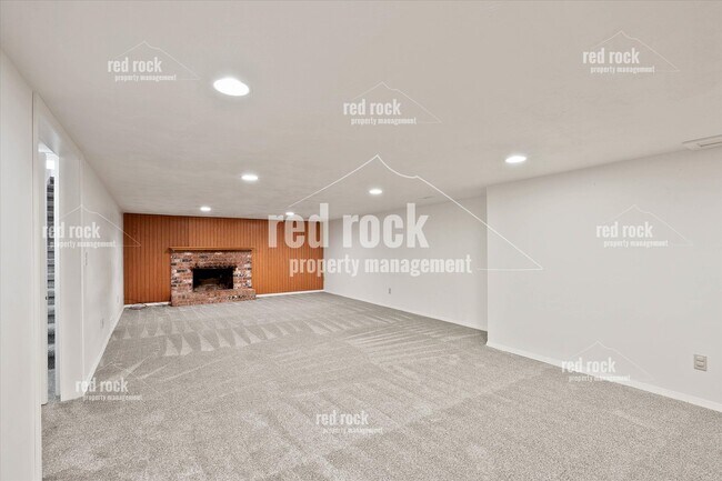Building Photo - 2211 E 49th Ave