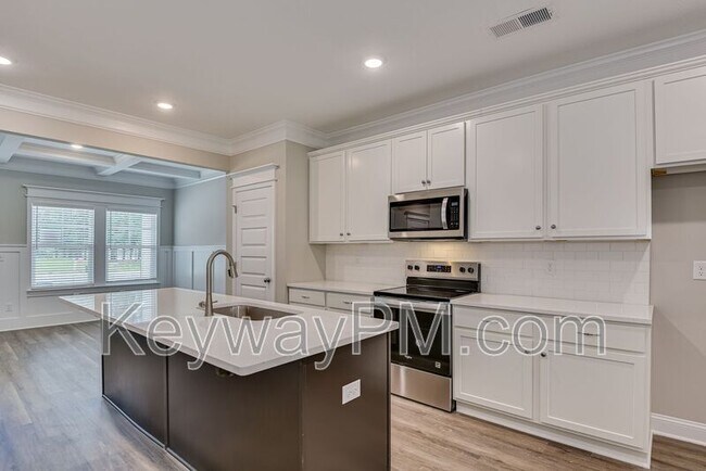 Building Photo - 8047 Kinsale Ave SE