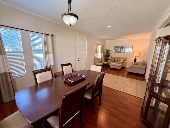 Building Photo - 6222 45th Ln E