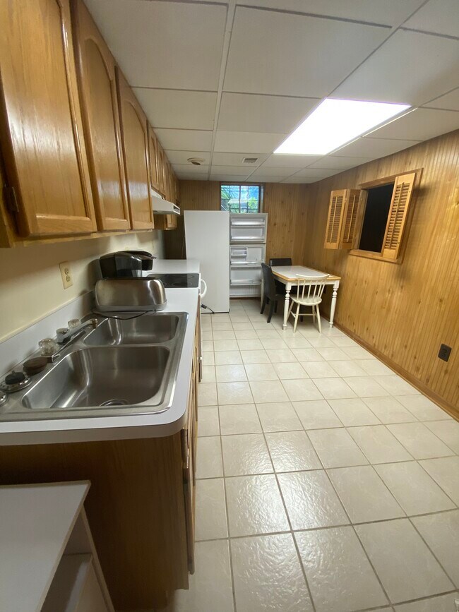 Building Photo - 5112 Norbeck Rd