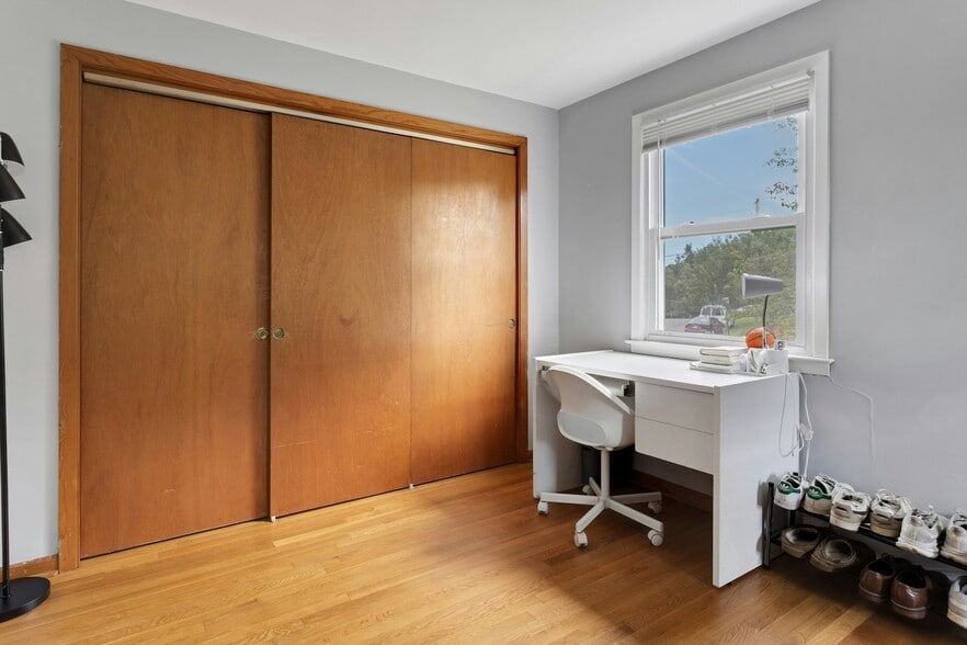 Building Photo - 115 Beauvue Ter