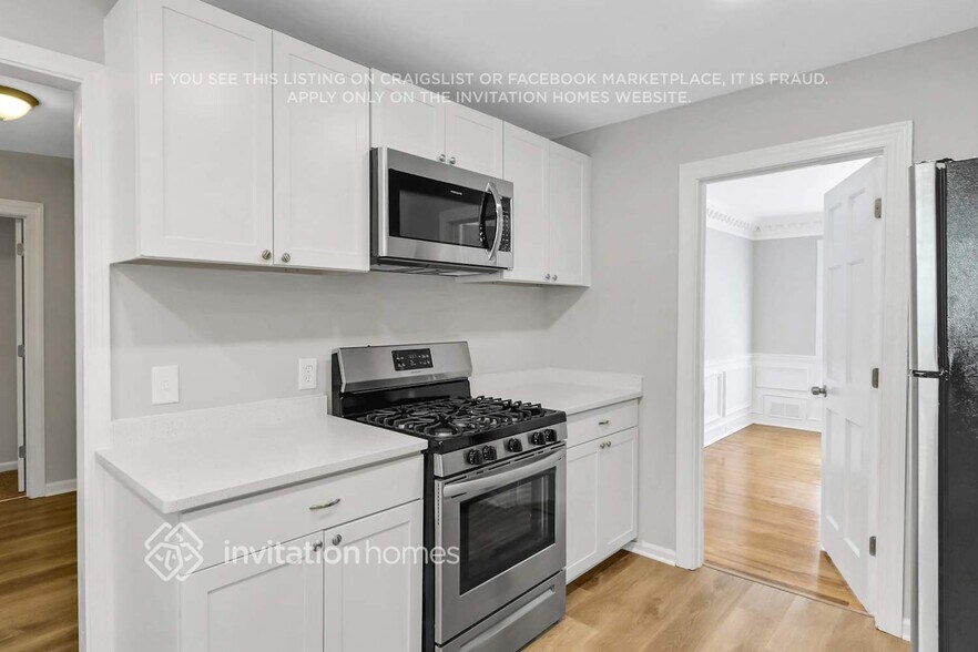 Building Photo - 3801 Northlake Creek Dr