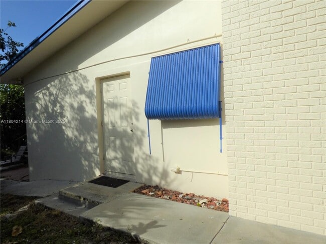 Primary Photo - 3838 NE Melba Dr