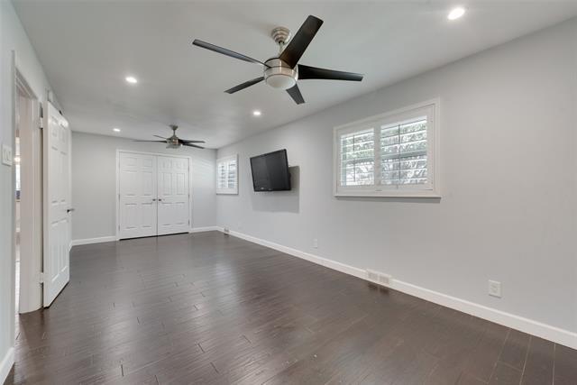 Building Photo - 10135 Rockmoor Dr
