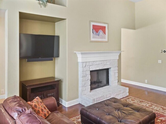 Building Photo - 8109 Endeavor Cir