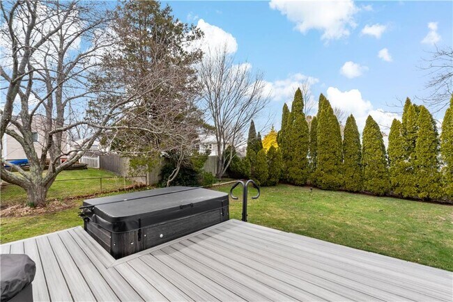 Building Photo - 3 Paul Ave