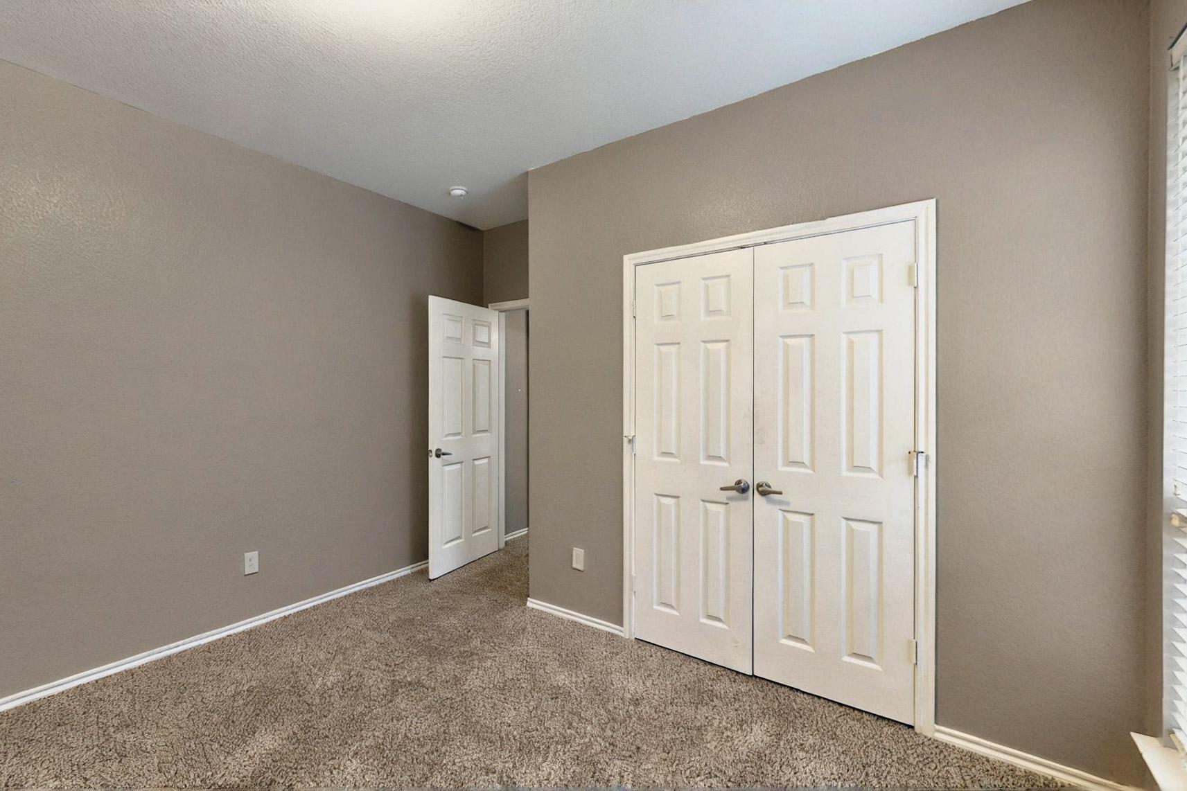 Building Photo - 9533 Willow Branch Way