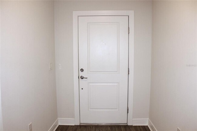 Building Photo - 30600 Thunderbird Dr