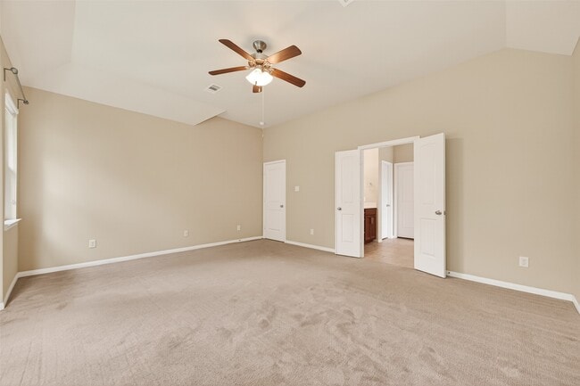 Building Photo - 111 Pheasant Run Dr