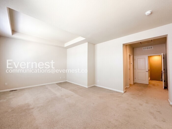 Building Photo - 9086 E Phillips Ln
