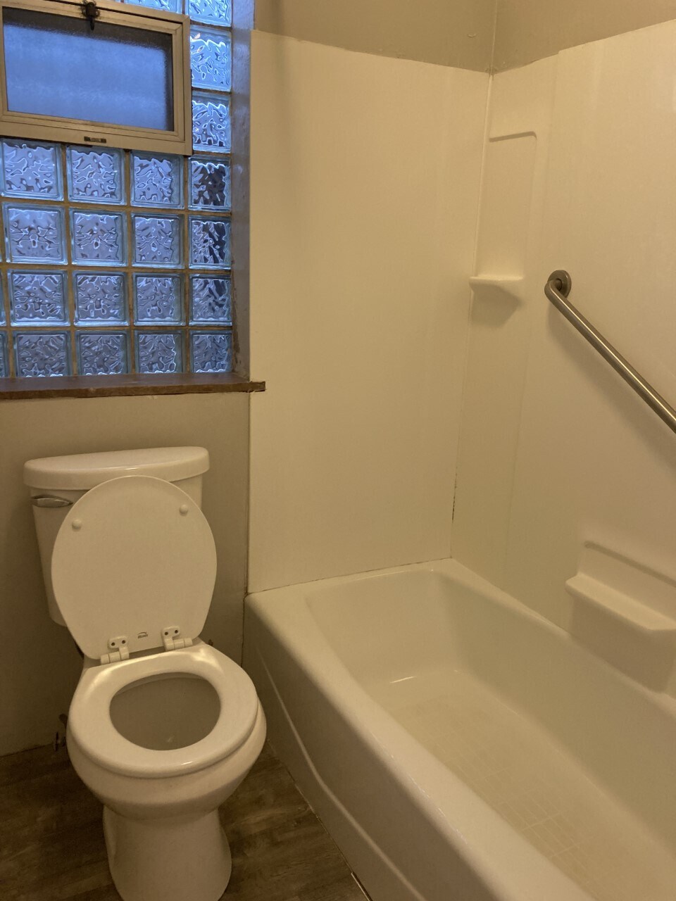 Building Photo - 5374 Odell St