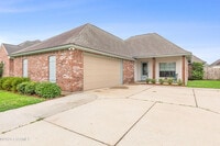 Building Photo - 110 Olivewood Dr