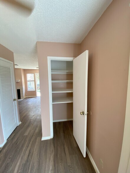 Pantry - 10631 Starcrest Dr
