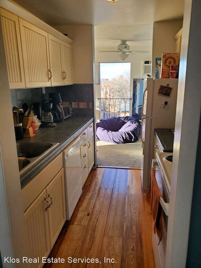 Building Photo - 1 br, 1 bath House - 937 Clarkson