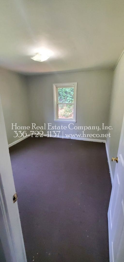 Building Photo - 2336 N Cherry St