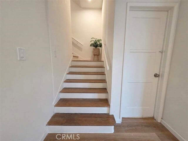 Building Photo - 1313 S Bronson Ave