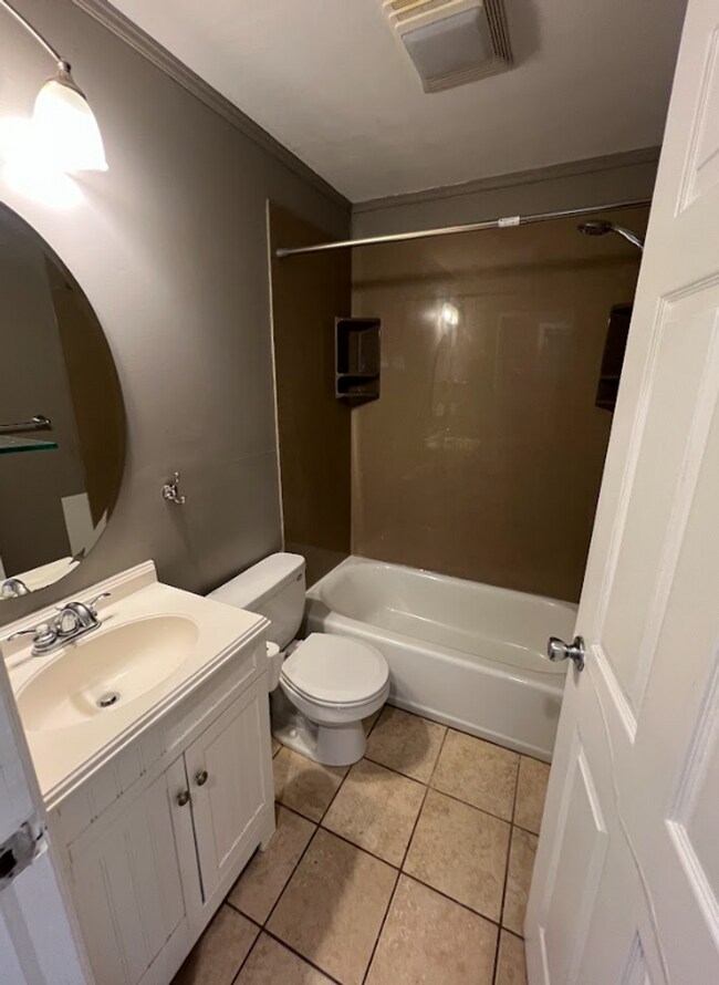 Building Photo - Schedule a Showing Today!!!