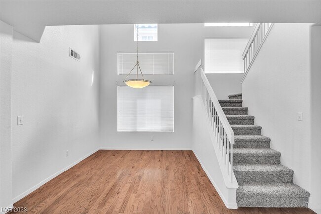 Building Photo - 8366 Drop Camp St