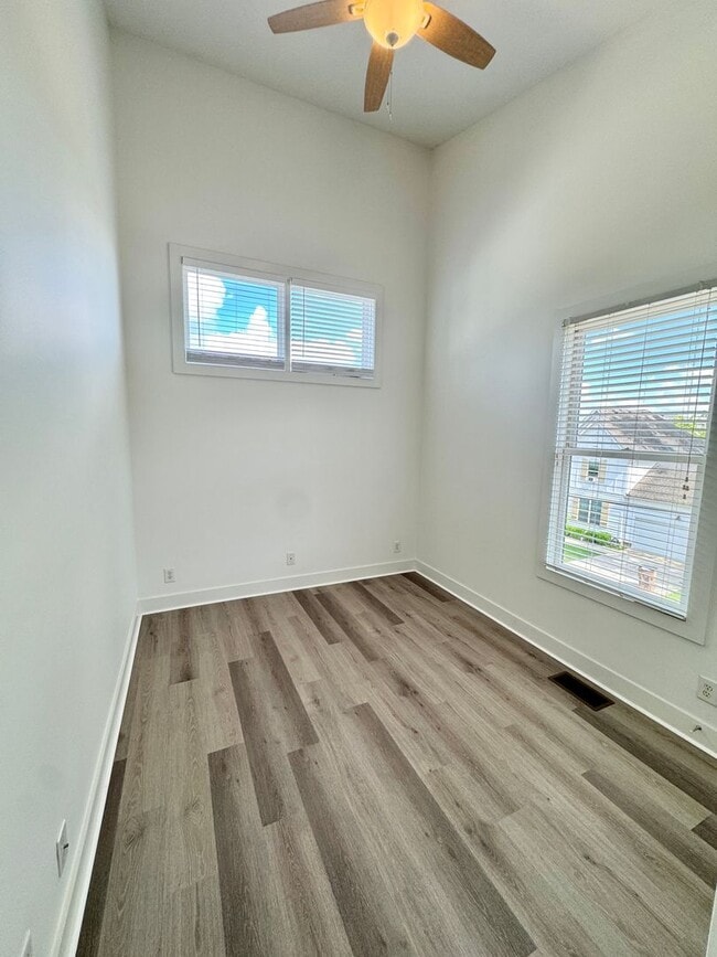 Building Photo - 3 Bed, 2.5 Bath Home w/ 2 Vehicle Carport and Fenced Backyard