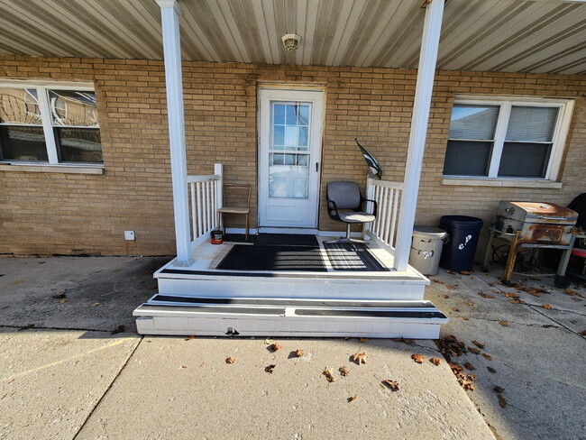 Primary Photo - 1 bedroom with balcony