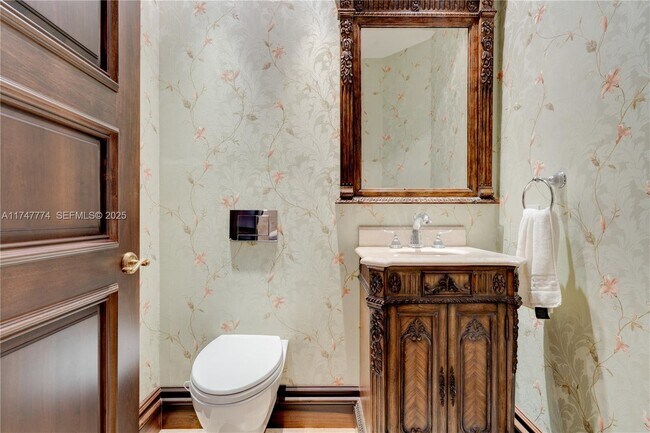 Building Photo - 16047 Collins Ave