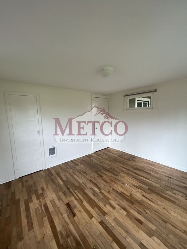 Building Photo - 22804