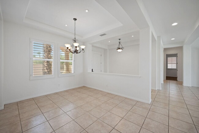 Building Photo - 124 Tesori Dr