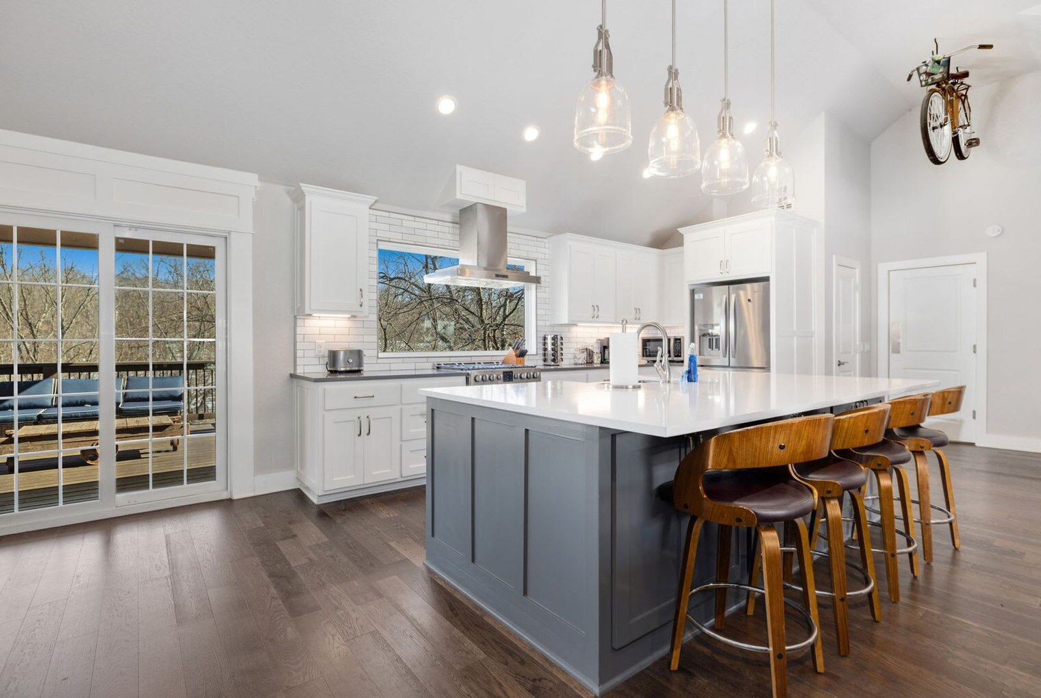 Building Photo - 2104 Almand Dr