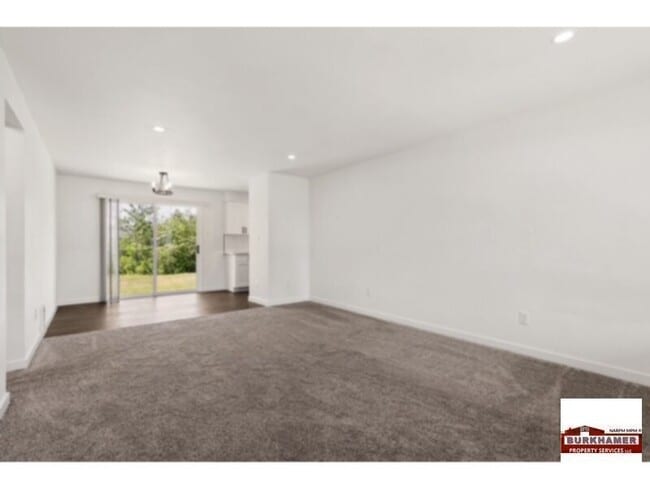 Building Photo - 405 N 18th St