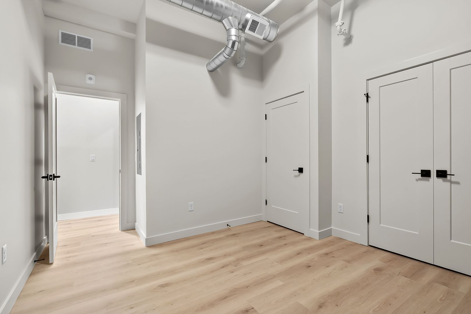 Building Photo - 266 E Michigan Ave