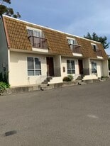 Building Photo - 1355 Bond St