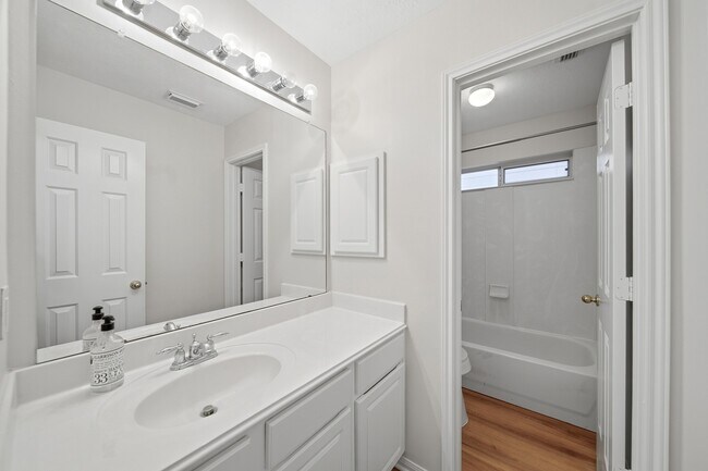 Building Photo - 1279 Ocean Manor Ln