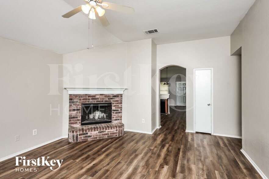 Building Photo - 1409 Marena Moore Way