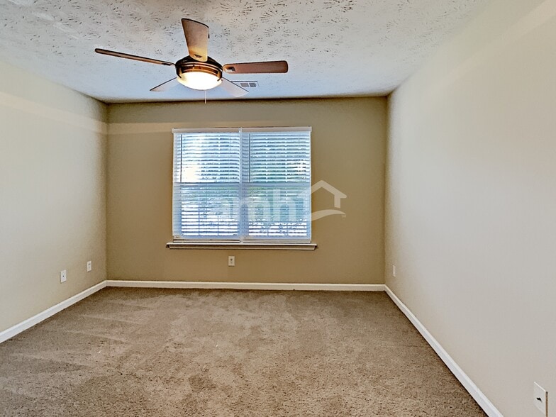 Building Photo - 308 Sam Cobb Pl